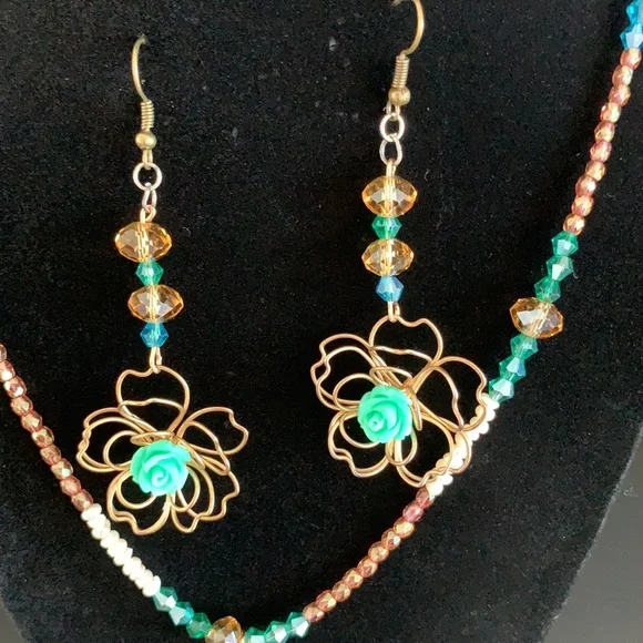 🌺Beautiful unique set with real pearls, Crystal & Czech glass 🌺 NWOT - Picture 6 of 9